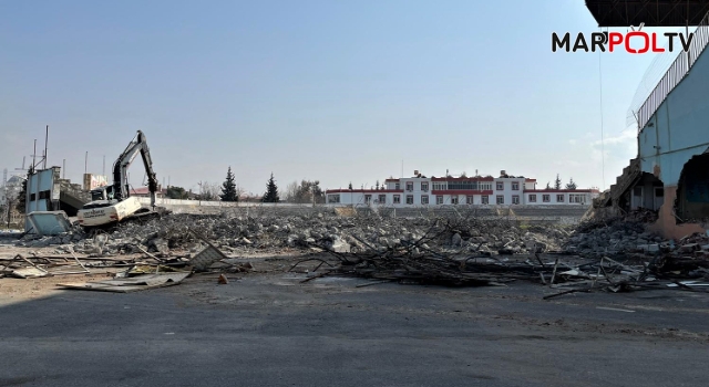 Hanefi Mahçiçek Stadyumu Yıkım Çalışmaları Başladı