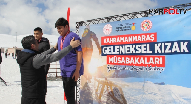 Yedikuyular’da Geleneksel Kızak Yarışları Yapıldı