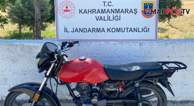 jandarma, çalıntı motosikletle seyahat ederken yakaladı!