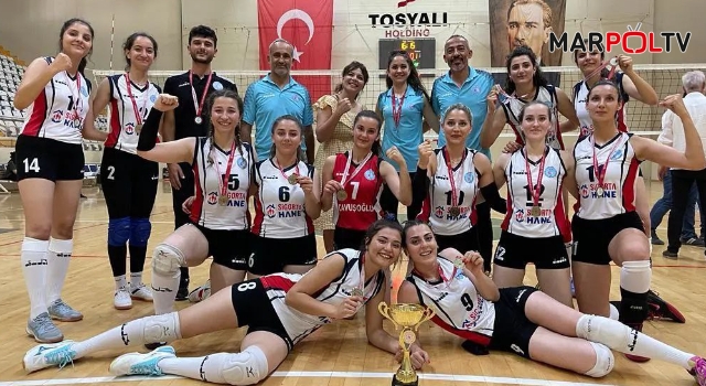 Türkoğlu Gençlik ve Spor Kulübü Kadın Voleybol takımı 2. lige çıktı!