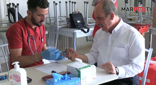 Kahramanmaraş'ta iş insanların Kızılay'a kan bağışında bulundu