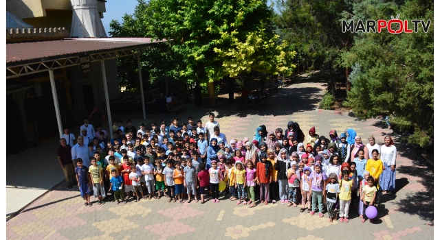 Kur’an Kursu Öğrencilerine Gezici Kütüphane Sürprizi