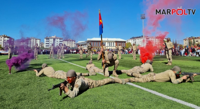 Afşin’de komandolar şov yaptı