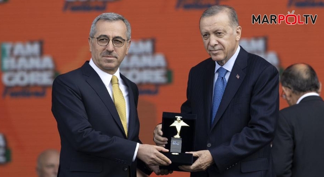 Cumhurbaşkanı Erdoğan’dan Başkan Güngör’e Ödül