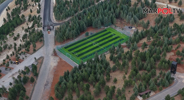 Yalnız Ardıç'a Profesyonel Futbol Sahası İnşa Edildi