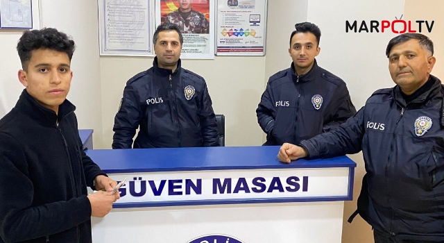 Afşin’de ATM’de unutulan parayı polis ekipleri sahibine teslim etti