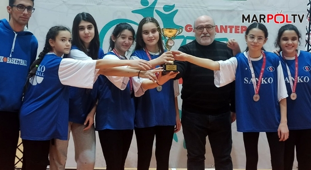 Sanko Okulları Basketbol Takımı Il Ikincisi Oldu