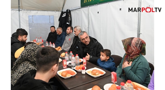 Başkan Güngör, İftar Sofralarında Vatandaşlarla Buluşmayı Sürdürüyor