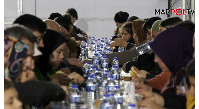 Hasene Vakfı depremin ilk gününden itibaren depremzedelerin yanında