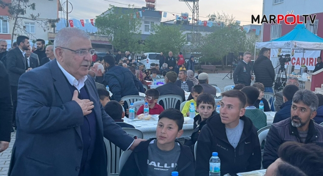 Onikişubat Belediyesi’nin iftar sofrası Kavlaklı, Kazım Karabekir ve Ceyhan Mahallesi’ne kuruldu