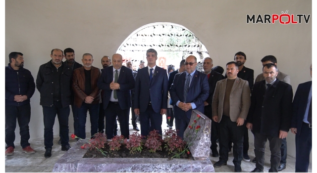 Yeniden Refah Partisi Kapalı Çarşı’yı Ziyaret Etti