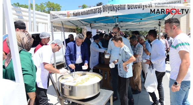 Milli İrade Meydanı’nda Binlerce Kişiye Aşure İkramında Bulunuldu