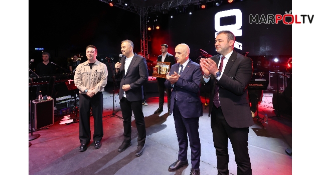Onikişubat Gençlik Festivali’nin ilk konserinde Oğuzhan Koç sahne aldı