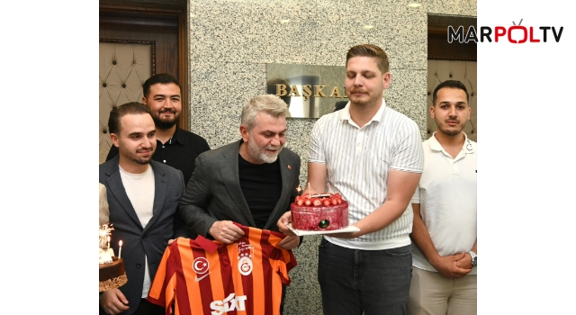 Gençlikten Başkan Görgel’e Doğum Günü Sürprizi: “İyi ki Doğdun Gençliğin Ağabeyi”