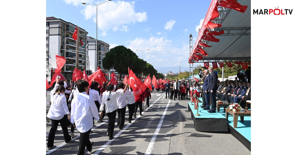 Gurur, Birlik ve Beraberlik; Cumhuriyetin 102. Yılı Coşkuyla Kutlandı