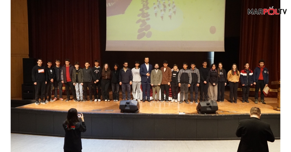 Gençler Kurtuluşu Oynadı, Büyükşehir’den Kültür Gezisi Kazandı