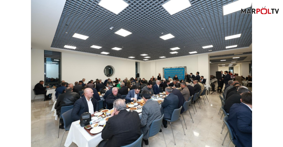 Başkan Toptaş, muhtarlarla iftar sofrasında buluştu