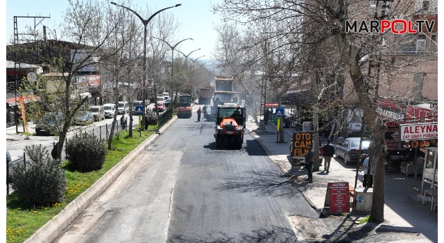 Şehirde Asfalt Mesaisi Sürüyor