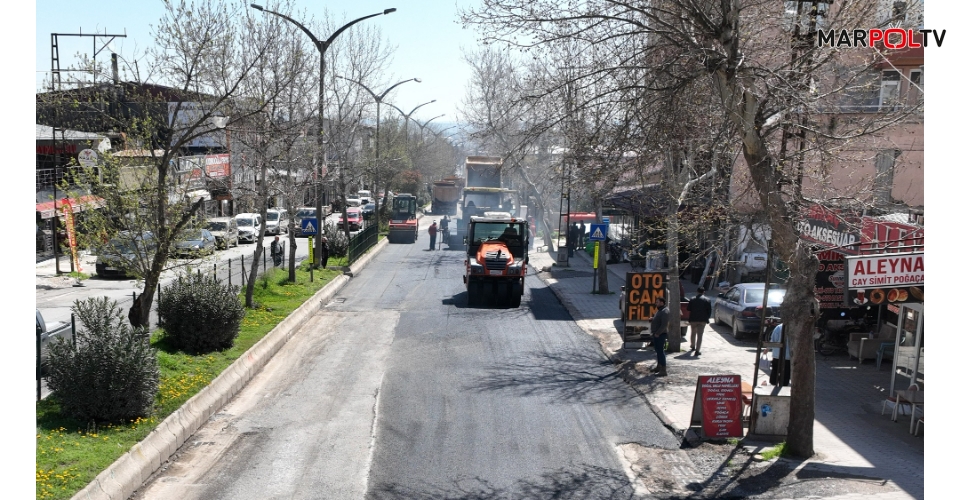 Şehirde Asfalt Mesaisi Sürüyor