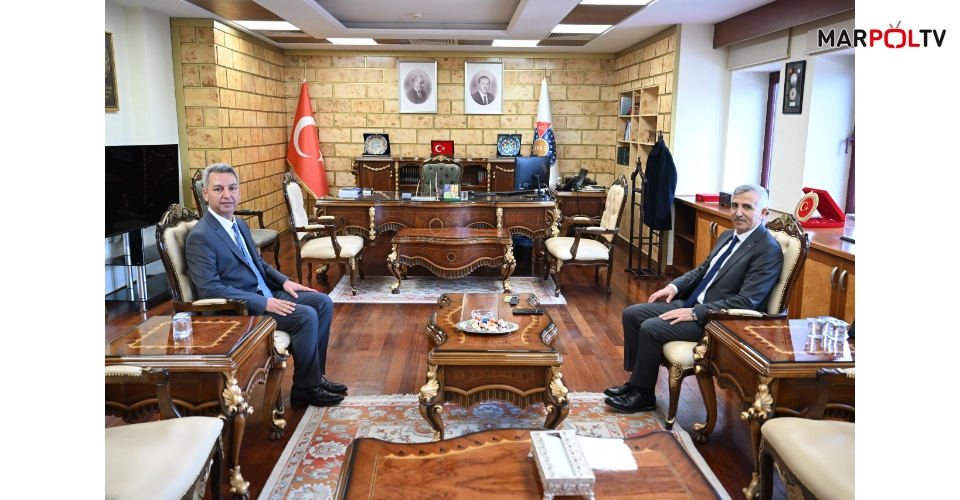 Vali Ünlüer’den Rektör Okumuş’a Hayırlı Olsun Ziyareti