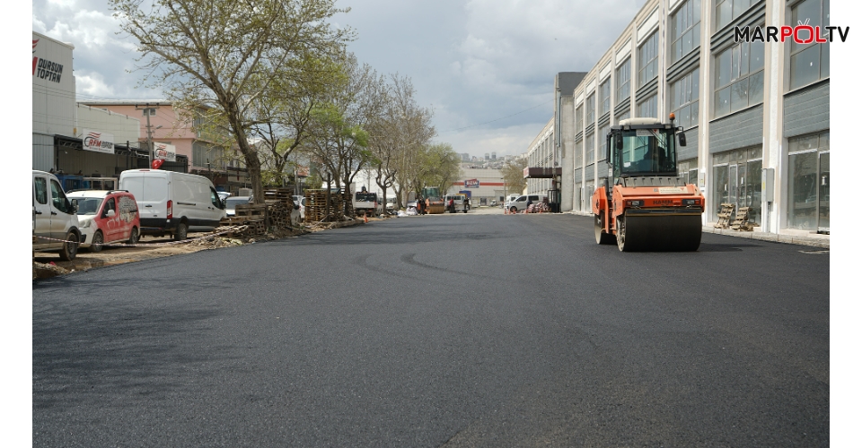 Büyükşehir, Toptancılar Sitesinde Asfalt Çalışmasını Sürdürüyor