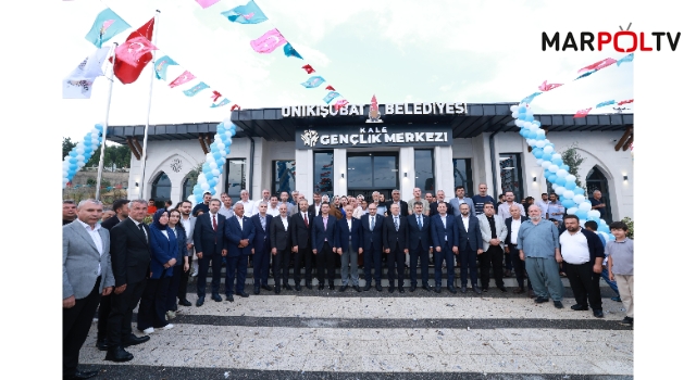 Onikişubat Belediyesi’nin Kale Gençlik Merkezi yoğun katılımla hizmete açıldı