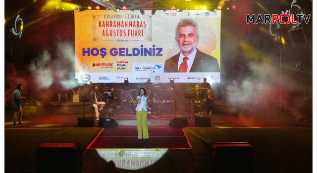Geleneksel Ağustos Fuarı’nda Türkü ve Şiir Aynı Ezgilerde Buluştu
