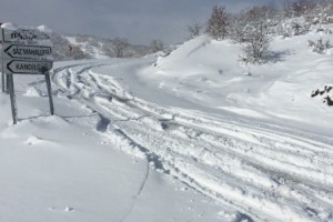 Akedaş ekiplerinin zorlu kar mesaisi