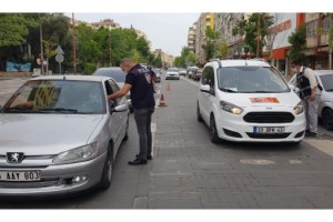 Kahramanmaraş tüm araçlar tek tek kontrol ediliyor