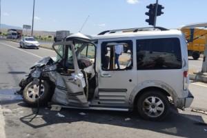 Kahramanmaraş’ta minibüs ile hafif ticari araç çarpıştı: 7 yaralı