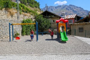 Büyükşehir’le Mahallelerin Çehresi Değişiyor