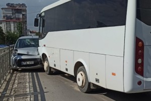 Elbistan’da trafik kazasında 3 kişi yaralandı