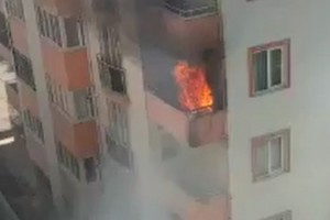 Kahramanmaraş’ta balkon yangını paniğe neden oldu