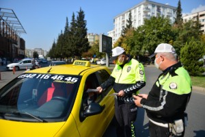 Kahramanmaraş’ta taksi şoförlerine ‘12’ kural anlatıldı