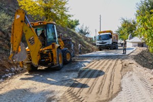 Kısıklı’da Yollar Büyükşehir’le Yenileniyor