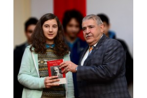 Başkan Mahçiçek, İstiklal Şairimizi Andı