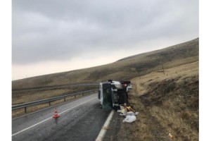 Kahramanmaraş’ta minibüs devrildi: 7 yaralı