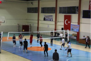 Pazarcık’ta öğretmenler voleybol turnuvası yapıldı