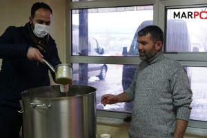 Soğuk Günlerde Büyükşehir’den Çorba İkramı