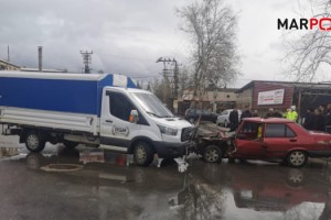 Kahramanmaraş’ta kamyonet ile otomobil çarpıştı: 3 yaralı