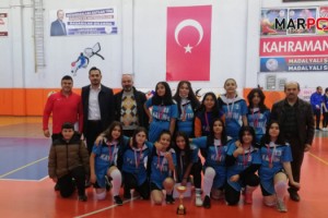 Yıldız Kızlar Futsal İl Şampiyonu Ö.Faruk Arıkan