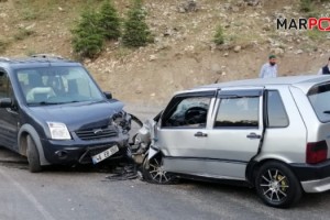 Kahramanmaraş’ta iki araç çarpıştı!