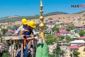 DULKADİROĞLU BELEDİYESİ EKİPLERİ TEVEKKELİ CAMİİ’NİN HASARINI ONARDI