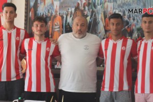 Kahramanmaraşspor 4 genç futbolcuyu profesyonel yaptı