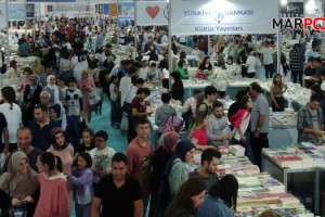 Anadolu’nun En Büyük Kitap Fuarında Ziyaretçi Rekoru: 4 Günde 100 Bin Kişi