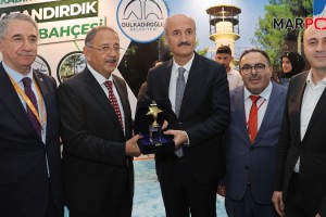 Dulkadiroğlu Belediyesi'ne 'Genç Belediye' Ödülü Verildi