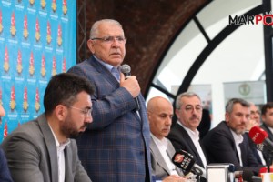 Bakan Kirişci Arasta’da muhtarlarla buluştu: Yepyeni bir Kahramanmaraş’ı inşa edeceğiz