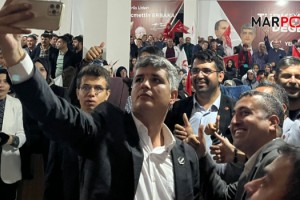 Yeniden Refah Partisi’nden miting gibi toplantı