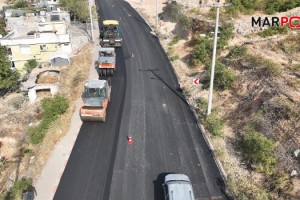 Büyükşehir, Büğlek Caddesi'nde Asfalt Çalışmalarını Sürdürüyor