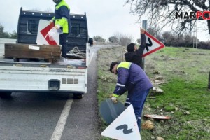 Büyükşehir, Trafik İşaretlerinin Bakım Onarımını Sürdürüyor